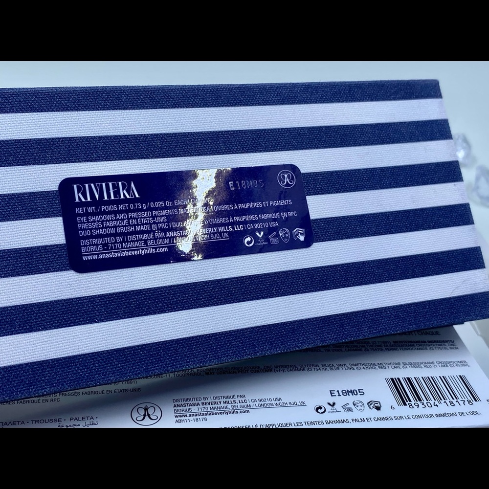 🌺 ABH Riviera Palette - Picture 8 of 13